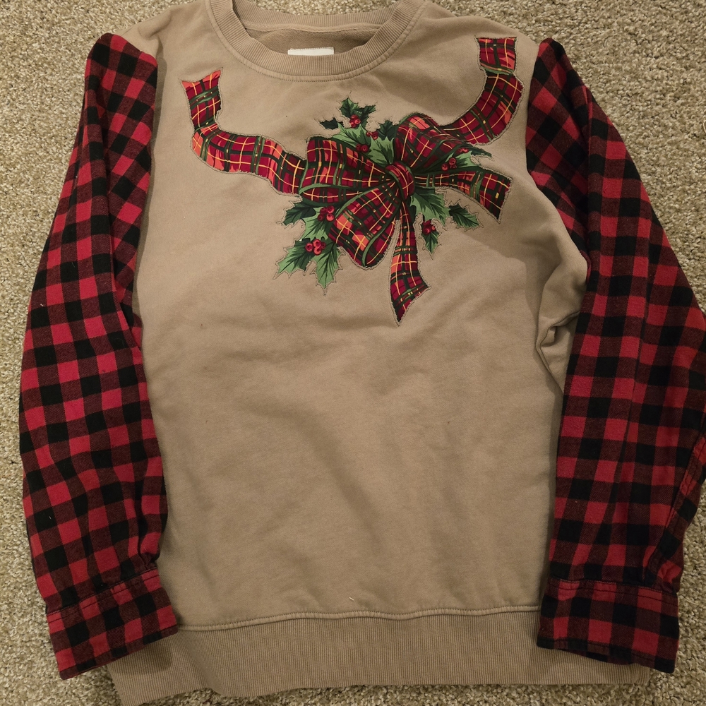 Goodfellow & Co Plaid Holiday Sweatshirt - Red and Beige